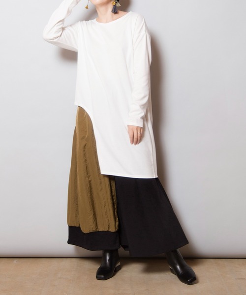 OSMOSIS(オズモーシス)の「アシンメトリーヘムプルオーバー(Tシャツ/カットソー・レディース・オリーブ/ブラック/ブルー/ホワイト・ONE SIZE)」の11枚目の写真