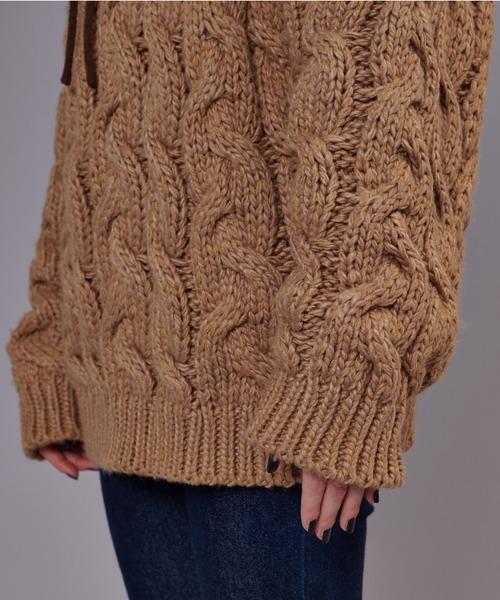 favclo.(ファブクロ)の「Cable Knit Sweater / ケーブルニットセーター(ニット/セーター・レディース・オフホワイト/ライトブラウン・FREE)」の10枚目の写真