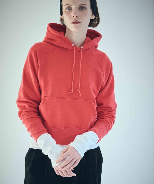 SEA（シー）の「コンパクトラグラン スウェットフーディ（スウェット・レディース・チャコールグレー/ホワイト/レッド・ONE SIZE）」の3枚目の写真