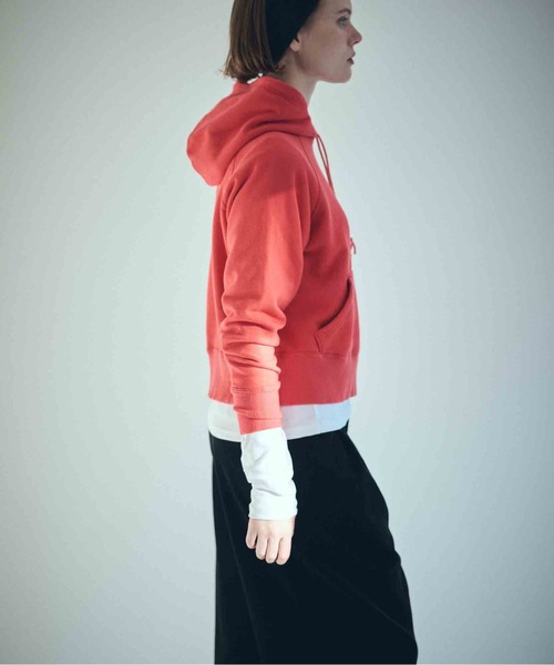 SEA（シー）の「コンパクトラグラン スウェットフーディ（スウェット・レディース・チャコールグレー/ホワイト/レッド・ONE SIZE）」の15枚目の写真