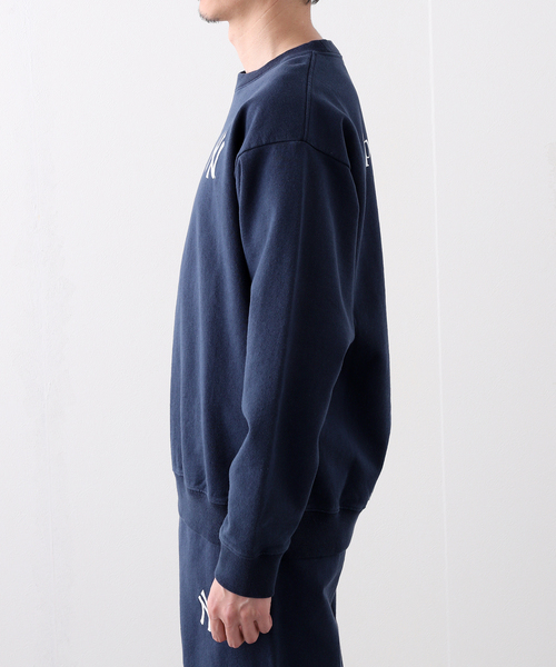 SPORTY&RICH（スポーティアンドリッチ）の「【SPORTY&RICH / スポーティアンドリッチ】YANKEES SERIF CREWNECK（スウェット・メンズ・ホワイト・LARGE/MEDIUM/SMALL）」の7枚目の写真