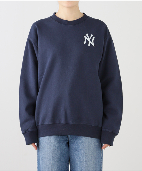 SPORTY&RICH（スポーティアンドリッチ）の「【SPORTY&RICH / スポーティアンドリッチ】YANKEES SERIF CREWNECK（スウェット・メンズ・ホワイト・LARGE/MEDIUM/SMALL）」の9枚目の写真