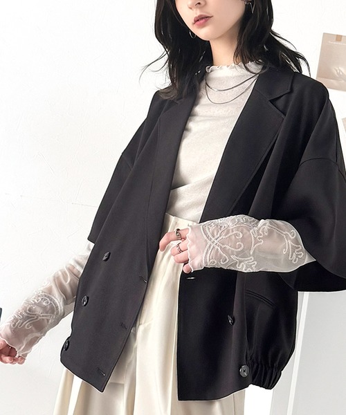 classicalelf(クラシカルエルフ)の「上品な大人カジュアルを叶える。テックリネン素材ダブルテーラード衿シャツジャケット(シャツ/ブラウス・レディース・チャコール/ベージュ/ブラック・X-LARGE/SMALL/MEDIUM/LARGE)」の5枚目の写真