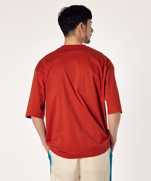 LANVIN en Bleu(ランバンオンブルー)の「【LANVIN en Bleu ESSENTIAL】ANTIN / ”アルベール” プリントTシャツ(Tシャツ/カットソー・メンズ・レッド/ホワイト/ブラック・XX-LARGE/X-LARGE/LARGE/MEDIUM/SMALL)」の7枚目の写真