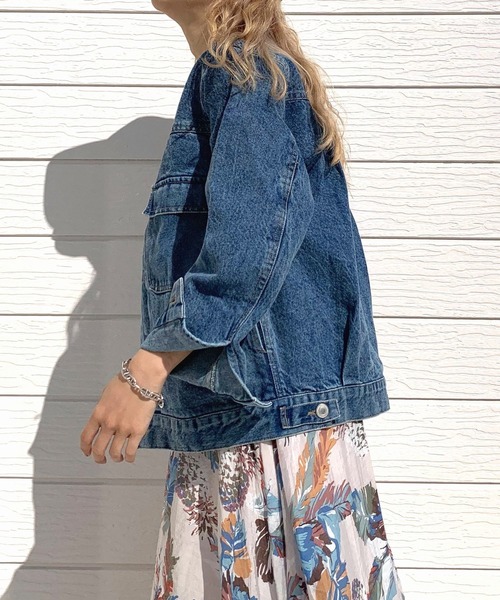 Q（キュー）の「デニムノーカラージャケット（デニムジャケット・レディース・ブルー・MEDIUM）」の10枚目の写真