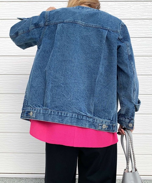 Q（キュー）の「デニムノーカラージャケット（デニムジャケット・レディース・ブルー・MEDIUM）」の15枚目の写真