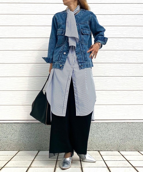 Q（キュー）の「デニムノーカラージャケット（デニムジャケット・レディース・ブルー・MEDIUM）」の21枚目の写真