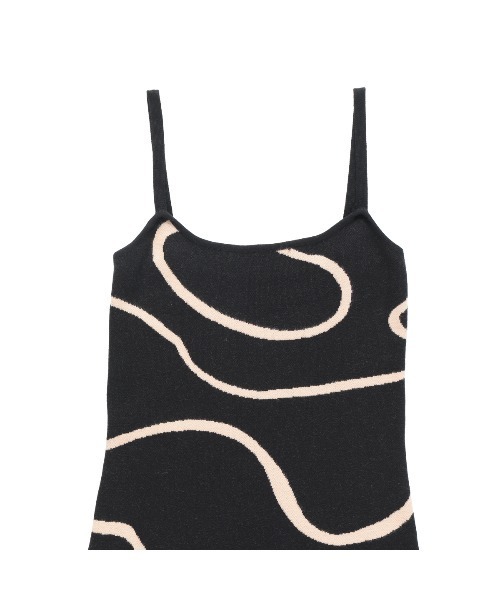 Uenui(ウニュイ)の「【ZOZO限定】ウェーブ パターン ニットワンピース キャミワンピース(ワンピース・レディース・ブラック/ブルー/グリーン・FREE)」の16枚目の写真