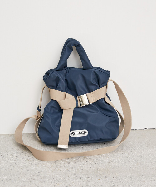 OUTDOOR PRODUCTS(アウトドアプロダクツ)の「OUTDOOR PRODUCTS × PUBLUX/アウトドアプロダクツ 別注ベルト付きパデッドトートバッグ Sサイズ 限定展開(ショルダーバッグ・レディース・オフホワイト/シルバー/ブラック/ネイビー/ブラウン・ONE SIZE)」の22枚目の写真