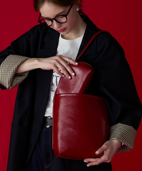 BONLECILL Marche(ボンルシールマルシェ)の「【BONLECILL Marche】《ショルダーポーチ付き》ワンハンドル バケットショルダーバッグ(ショルダーバッグ・レディース・ブラック/ブラウン/レッド/キャメル・FREE)」の4枚目の写真