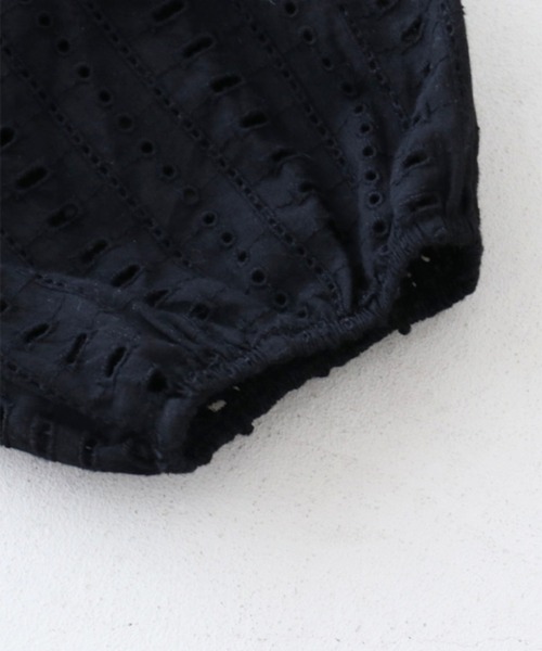 sanpo kuschel(サンポクシェル)の「カットワークで品よく涼し気チュニック(シャツ/ブラウス・レディース・ブラック・FREE)」の15枚目の写真