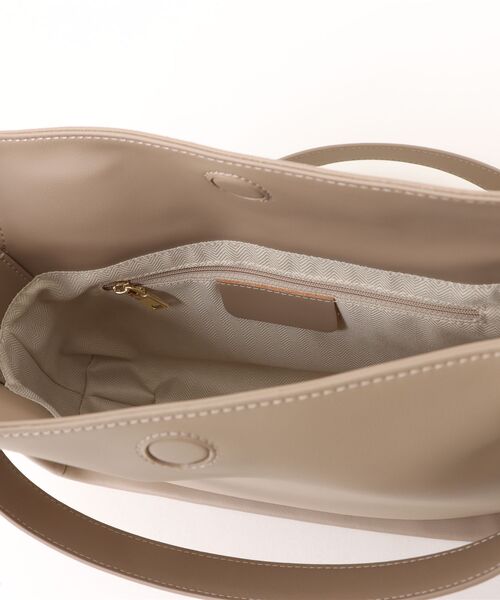 NiiNa（ニーナ）の「【 NiiNa / ニーナ 】高品質牛革  2way  ワンハンドル スクエアフォルム レザーバッグ（ショルダーバッグ・レディース・ピンク/ベージュ/ブラック・FREE）」の18枚目の写真