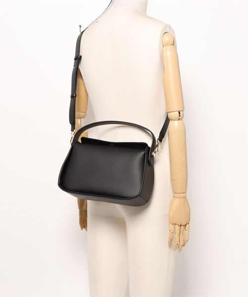 NiiNa（ニーナ）の「【 NiiNa / ニーナ 】高品質牛革  2way  ワンハンドル スクエアフォルム レザーバッグ（ショルダーバッグ・レディース・ピンク/ベージュ/ブラック・FREE）」の19枚目の写真