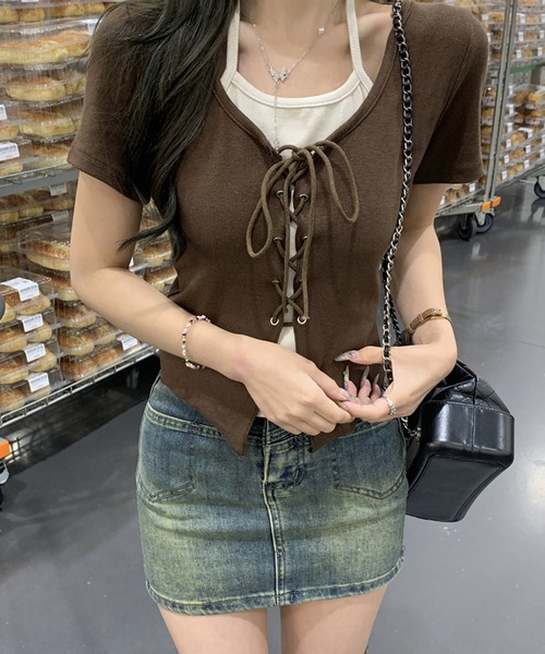 SpRay（スプレイ）の「レ－スアップフェイクレイヤ－ドトップス（Tシャツ/カットソー・レディース・ベージュ/ブラウン/アイボリー/ブラック/ボルドー/ダークカーキ/レッド系その他・FREE）」の13枚目の写真