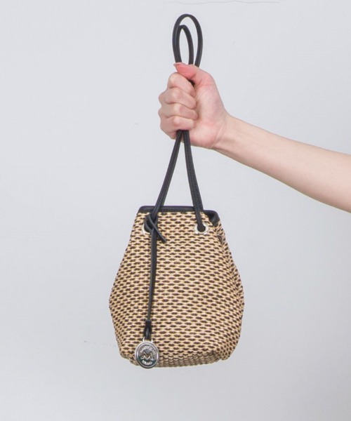 marco masi(マルコマージ)の「【MARCO MASI/マルコ・マージ】巾着 ミニショルダーバッグ バケツバッグ かごバッグ ラフィア(かごバッグ・レディース・ベージュ×ブラック・FREE)」の5枚目の写真