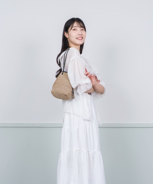 marco masi(マルコマージ)の「【MARCO MASI/マルコ・マージ】巾着 ミニショルダーバッグ バケツバッグ かごバッグ ラフィア(かごバッグ・レディース・ベージュ×ブラック・FREE)」の18枚目の写真