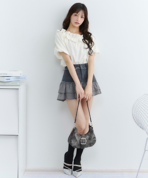 TITTY&CO.(ティティーアンドコー)の「フリル付きデニムスカート(スカート・レディース・ブルー/ブラック/ベージュ・SMALL/MEDIUM)」の18枚目の写真