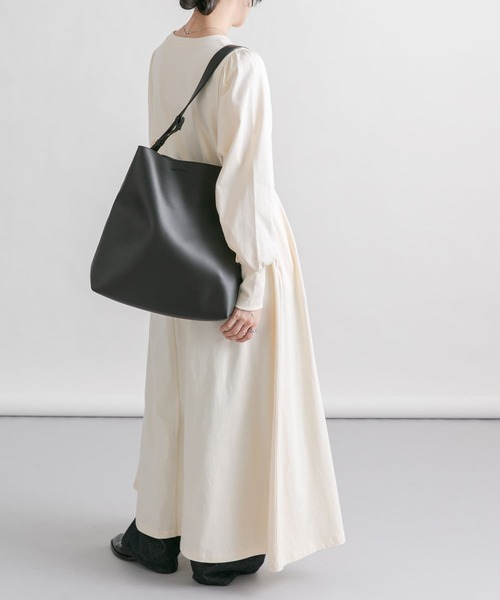 KBF（ケイビーエフ）の「ソフトイージーバケットBAG（ショルダーバッグ・レディース・ブラウン/ブラック・ONE）」の9枚目の写真