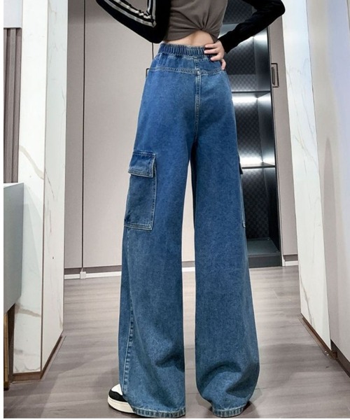 LETee(レティー)の「デニムカーゴパンツ(デニムパンツ・レディース・ブルー/ブラック・FREE)」の9枚目の写真