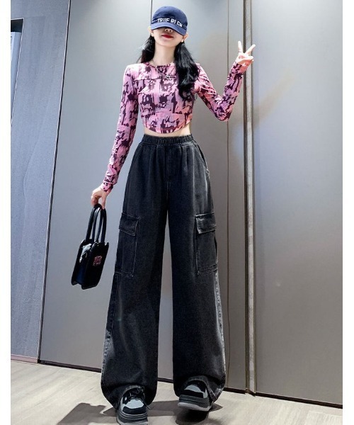 LETee(レティー)の「デニムカーゴパンツ(デニムパンツ・レディース・ブルー/ブラック・FREE)」の5枚目の写真