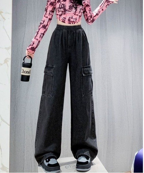 LETee(レティー)の「デニムカーゴパンツ(デニムパンツ・レディース・ブルー/ブラック・FREE)」の6枚目の写真