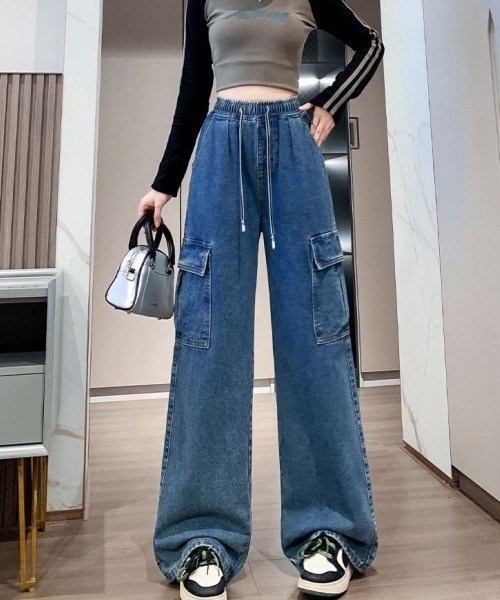 LETee(レティー)の「デニムカーゴパンツ(デニムパンツ・レディース・ブルー/ブラック・FREE)」の8枚目の写真