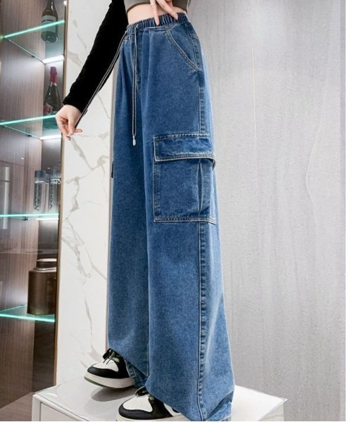 LETee(レティー)の「デニムカーゴパンツ(デニムパンツ・レディース・ブルー/ブラック・FREE)」の10枚目の写真