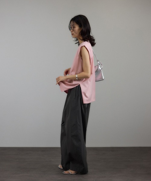 SALON adam et rope'（サロン アダム エ ロペ）の「プリマベールショルダータックノースリーブプルオーバー［UVケア・洗える］（Tシャツ/カットソー・レディース・ホワイト/ピンク系その他2/ブラック/ブラウン/ブラウン系・FREE）」の21枚目の写真