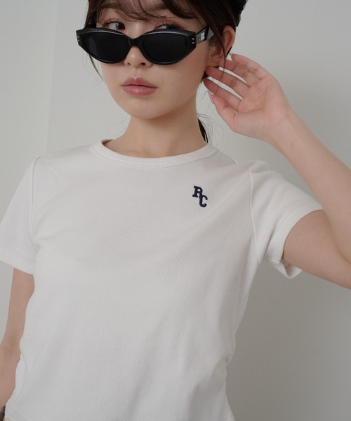 RAY CASSIN（レイカズン）の「胸刺繍サイドギャザーTシャツ（Tシャツ/カットソー・レディース・ホワイト/ライトグレー/ピンク/ネイビー・FREE）」の6枚目の写真