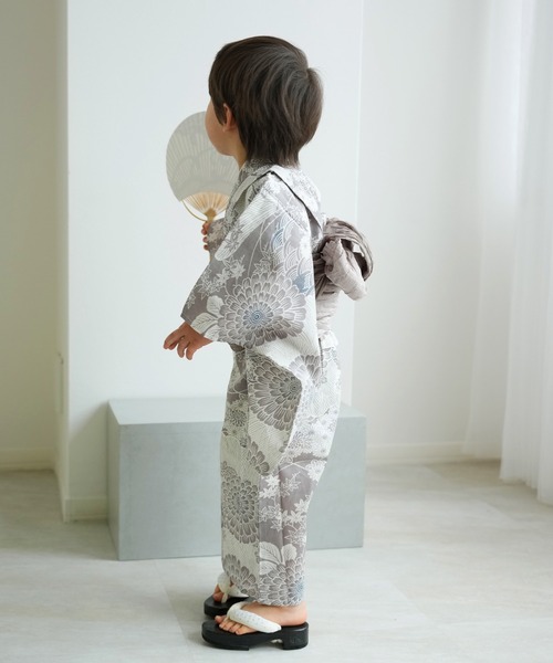 utatane（ウタタネ）の「キッズ浴衣3点セット ひよこ商店 銀灰色に菊爛漫（浴衣・キッズ・ライトグレー・100cm/110cm/120cm/130cm）」の21枚目の写真