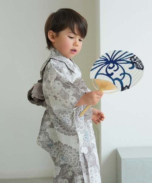 utatane（ウタタネ）の「キッズ浴衣3点セット ひよこ商店 銀灰色に菊爛漫（浴衣・キッズ・ライトグレー・100cm/110cm/120cm/130cm）」の18枚目の写真