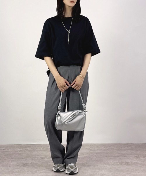 CLOTHY(クロシィ)の「【透けにくい厚手素材☆】ダブルフェイス半袖Tシャツ(Tシャツ/カットソー・レディース・ホワイト/ベージュ/ネイビー/チャコールグレー/グレー/ブラック・SMALL/MEDIUM/LARGE)」の15枚目の写真
