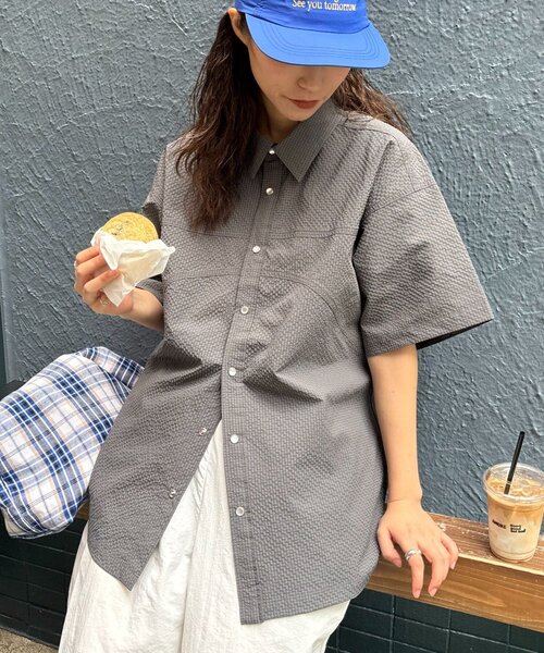 【UNISEX】ポコポコ半袖無地シャツの2枚目の写真