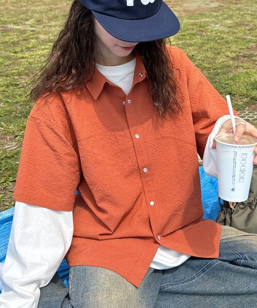 CIAOPANIC TYPY（チャオパニックティピー）の「【UNISEX】ポコポコ半袖無地シャツ（シャツ/ブラウス・レディース・オレンジ/チャコールグレー/ブルー・MEDIUM/LARGE）」の5枚目の写真
