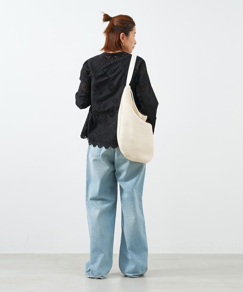 VIOLAd'ORO（ヴィオラドーロ）の「【VIOLAd'ORO】ラフィア調ホーボーショルダーバッグ-SANDRO（ショルダーバッグ・レディース・オフホワイト/ベージュ・FREE）」の18枚目の写真