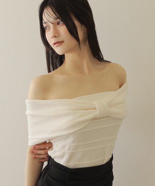M DOLLY(エムドリー)の「ribbon offshoulder knit tops/リボンオフショルダーリブニットトップス(ニット/セーター・レディース・グレー/ブラック/アイボリー・FREE)」の20枚目の写真