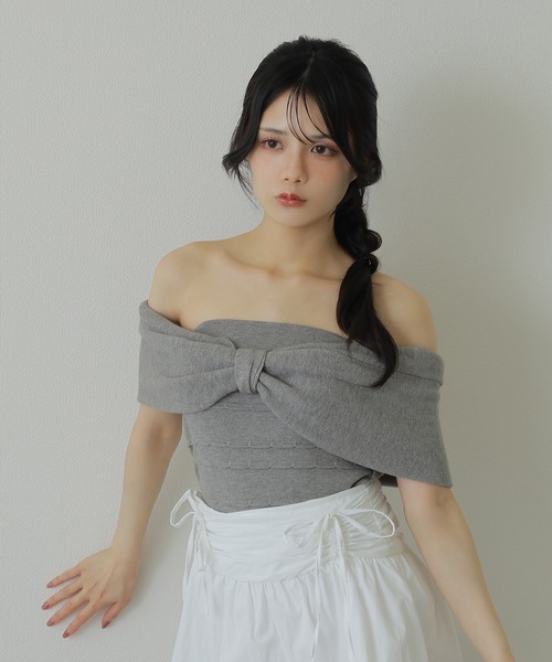 M DOLLY(エムドリー)の「ribbon offshoulder knit tops/リボンオフショルダーリブニットトップス(ニット/セーター・レディース・グレー/ブラック/アイボリー・FREE)」の17枚目の写真