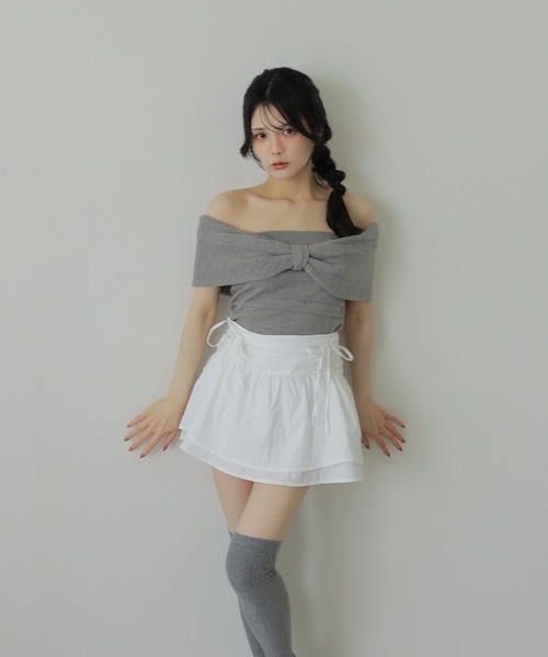 M DOLLY(エムドリー)の「ribbon offshoulder knit tops/リボンオフショルダーリブニットトップス(ニット/セーター・レディース・グレー/ブラック/アイボリー・FREE)」の11枚目の写真