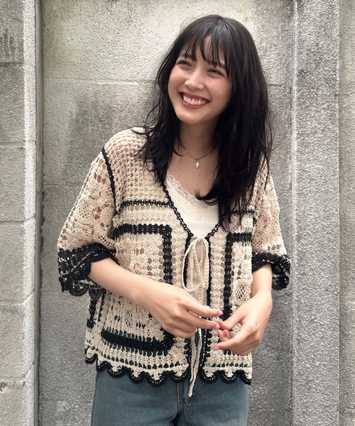 AS KNOW AS plus（アズノゥアズプラス）の「●かぎ針リボン結び半袖カーディガン（カーディガン/ボレロ・レディース・ブラック系/アイボリー系/ブルー系・FREE）」の6枚目の写真