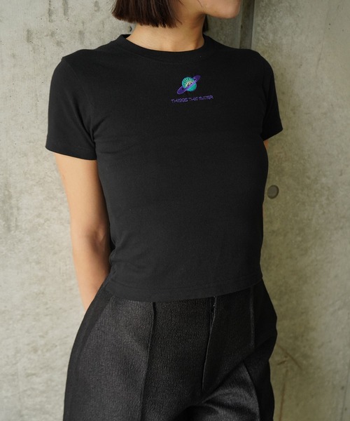 THINGS THAT MATTER(シングス ザット マター)の「THIRD EYE(i) SATURN CROPPED T-SHIRT/ サードアイサターンクロップドTシャツ(Tシャツ/カットソー・レディース・ホワイト/ブラック・FREE)」の6枚目の写真