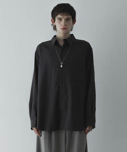 remer（リメール）の「loose basic oversize shirt - old check / ルーズベーシックオーバーサイズシャツ - オールドチェック（シャツ/ブラウス・メンズ・ブラウン系その他/ネイビー系・SMALL/X-SMALL/LARGE/MEDIUM）」の5枚目の写真