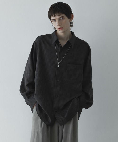 remer（リメール）の「loose basic oversize shirt - old check / ルーズベーシックオーバーサイズシャツ - オールドチェック（シャツ/ブラウス・メンズ・ブラウン系その他/ネイビー系・SMALL/X-SMALL/LARGE/MEDIUM）」の6枚目の写真