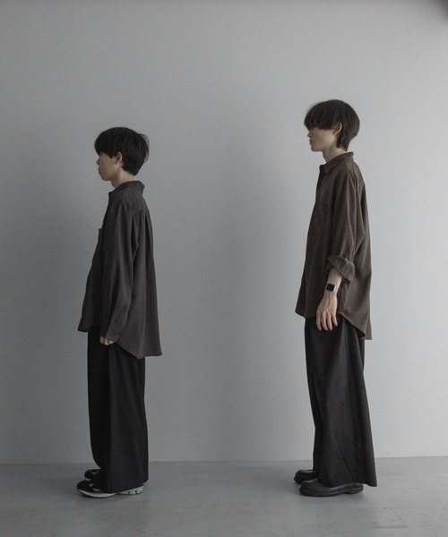 remer（リメール）の「loose basic oversize shirt - old check / ルーズベーシックオーバーサイズシャツ - オールドチェック（シャツ/ブラウス・メンズ・ブラウン系その他/ネイビー系・SMALL/X-SMALL/LARGE/MEDIUM）」の9枚目の写真