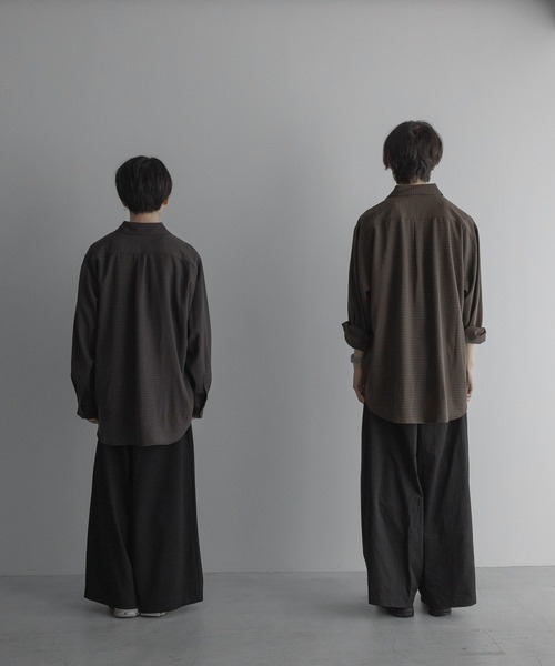 remer（リメール）の「loose basic oversize shirt - old check / ルーズベーシックオーバーサイズシャツ - オールドチェック（シャツ/ブラウス・メンズ・ブラウン系その他/ネイビー系・SMALL/X-SMALL/LARGE/MEDIUM）」の10枚目の写真