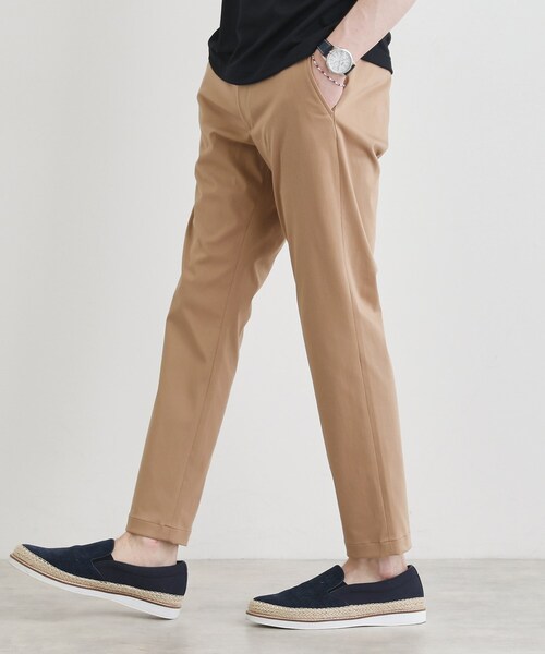 TAKEO KIKUCHI(タケオキクチ)の「【LIMITED】ワンダーシェイプ 360°ストレッチ テーパードスキニーチノパンツ(スラックス・メンズ・チャコールグレー/ブラック/ベージュ/ネイビー・01/02/03/04/05)」の4枚目の写真