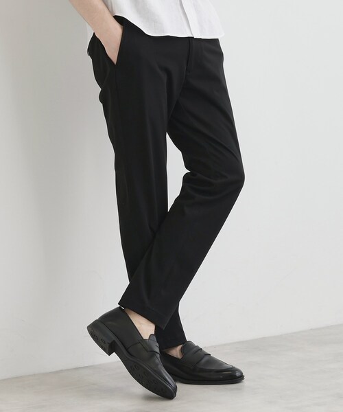 TAKEO KIKUCHI(タケオキクチ)の「【LIMITED】ワンダーシェイプ 360°ストレッチ テーパードスキニーチノパンツ(スラックス・メンズ・チャコールグレー/ブラック/ベージュ/ネイビー・01/02/03/04/05)」の2枚目の写真