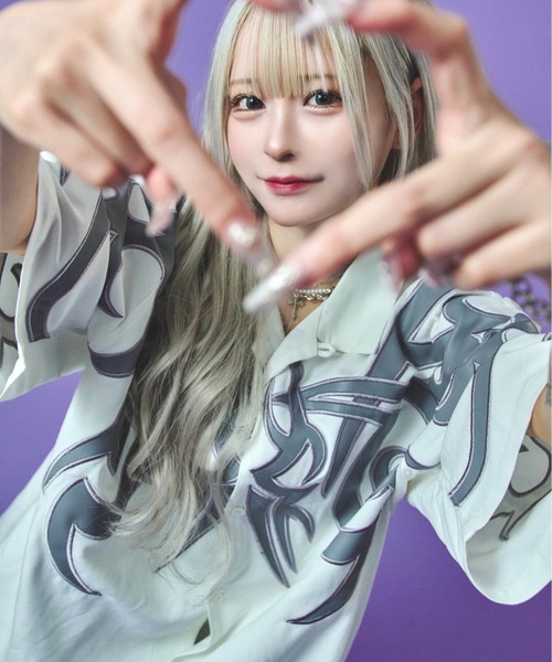 GALFY(ガルフィー)の「GALFY-部族長シャツ(シャツ/ブラウス・メンズ・ホワイト/ブラック/グレー・L/XL)」の2枚目の写真