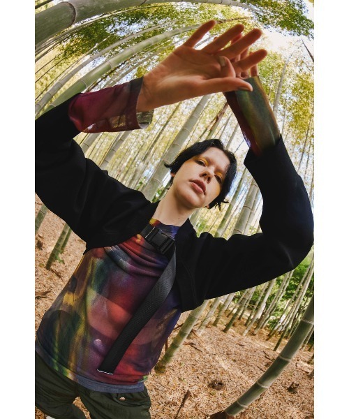 OMMO(オーエムエムオー)の「EVOLVE SHEER KNIT TOP(ニット/セーター・レディース・レッド/グリーン・FREE)」の11枚目の写真