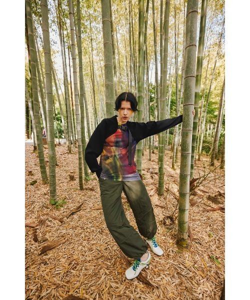 OMMO(オーエムエムオー)の「EVOLVE SHEER KNIT TOP(ニット/セーター・レディース・レッド/グリーン・FREE)」の14枚目の写真