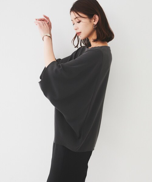 UNTITLED（アンタイトル）の「【UVカット/接触冷感/吸水速乾/ストレッチ性】ドルマンプルオーバー（Tシャツ/カットソー・レディース・ブラック/チャコールグレー/ホワイト・44/48/00/02/04）」の14枚目の写真